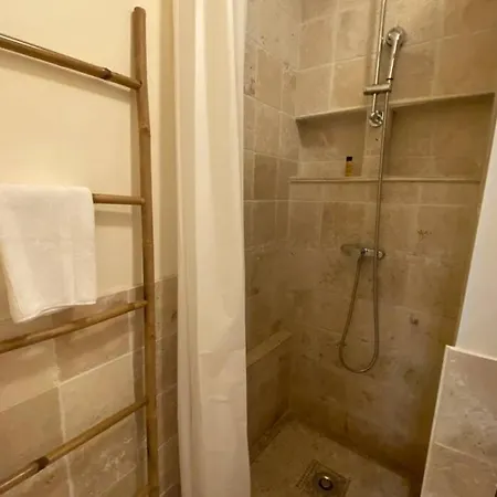 Appartement C037-nice With Garden And Parking - Near Cannes